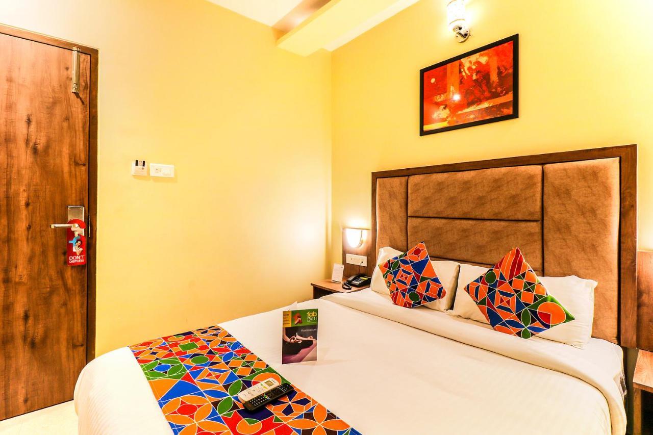 Hygenic Hotel Lotus Grand Andheri Bombaim Exterior foto